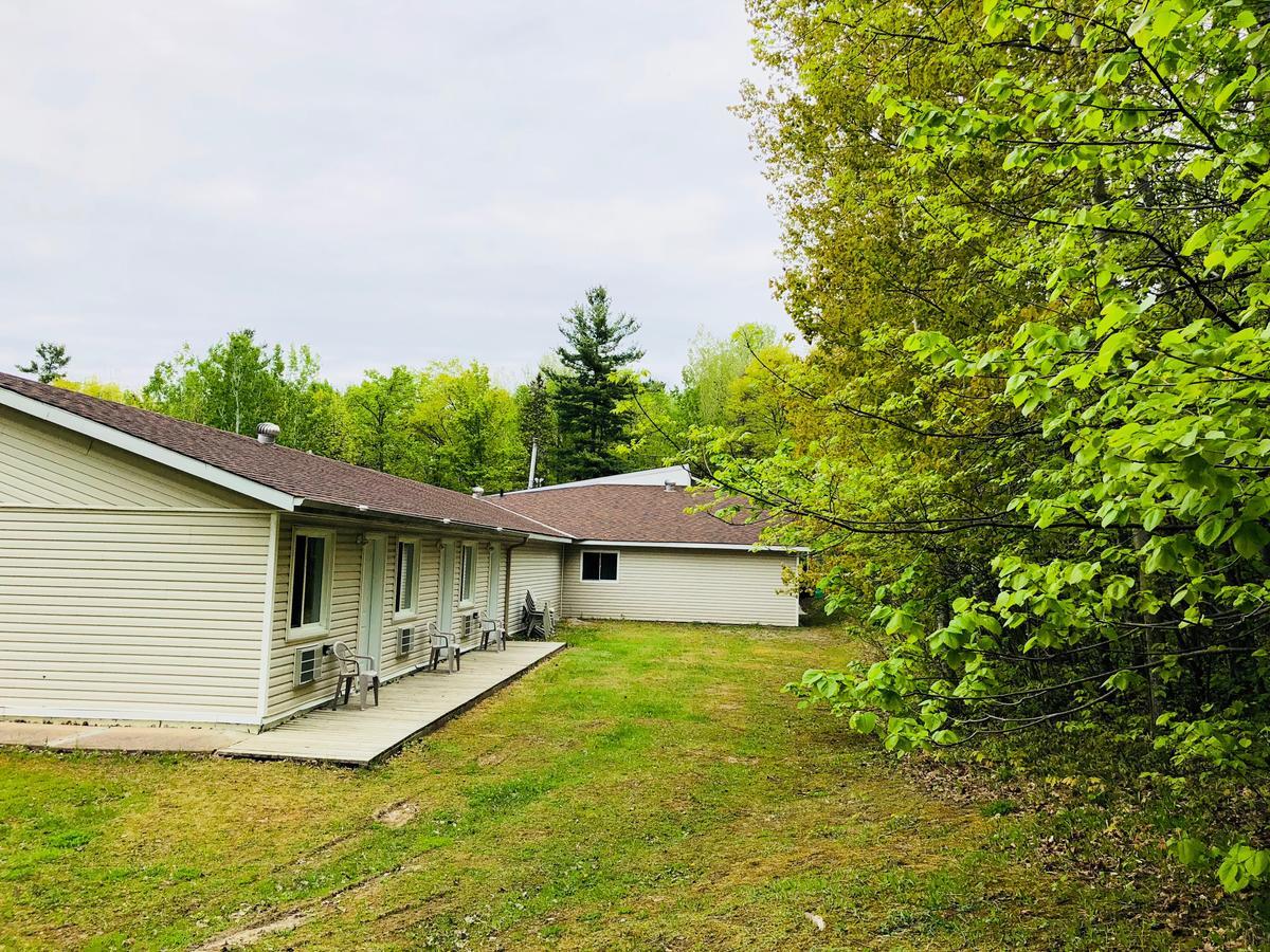 Motel Bryson Exterior photo