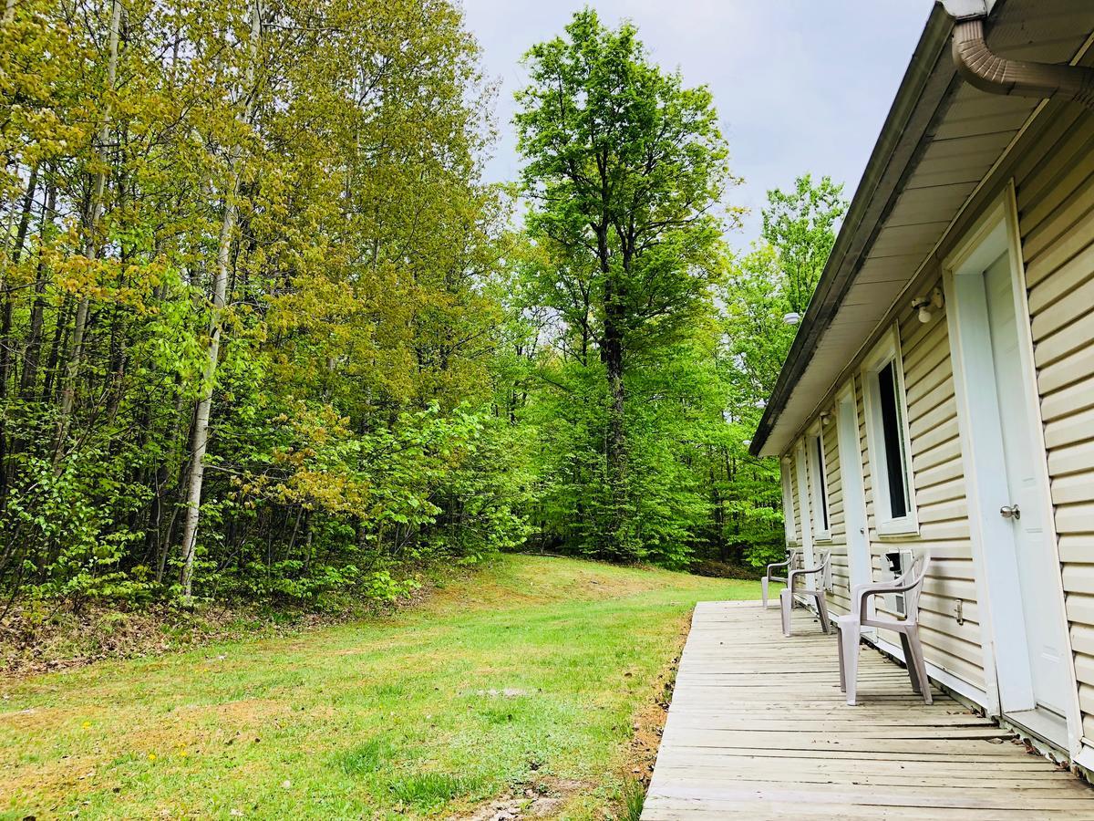 Motel Bryson Exterior photo